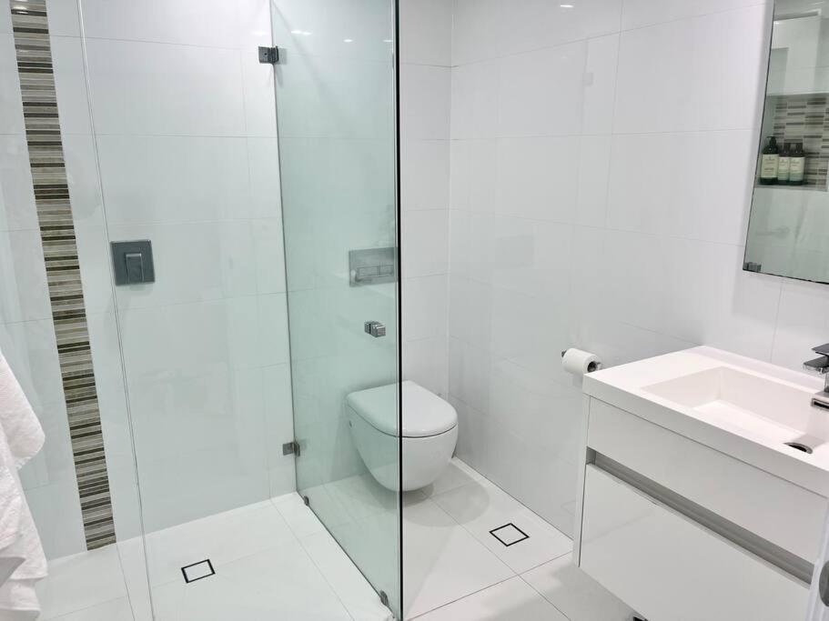 Bondi Beach Waves Beachfront Apartment سيدني المظهر الخارجي الصورة