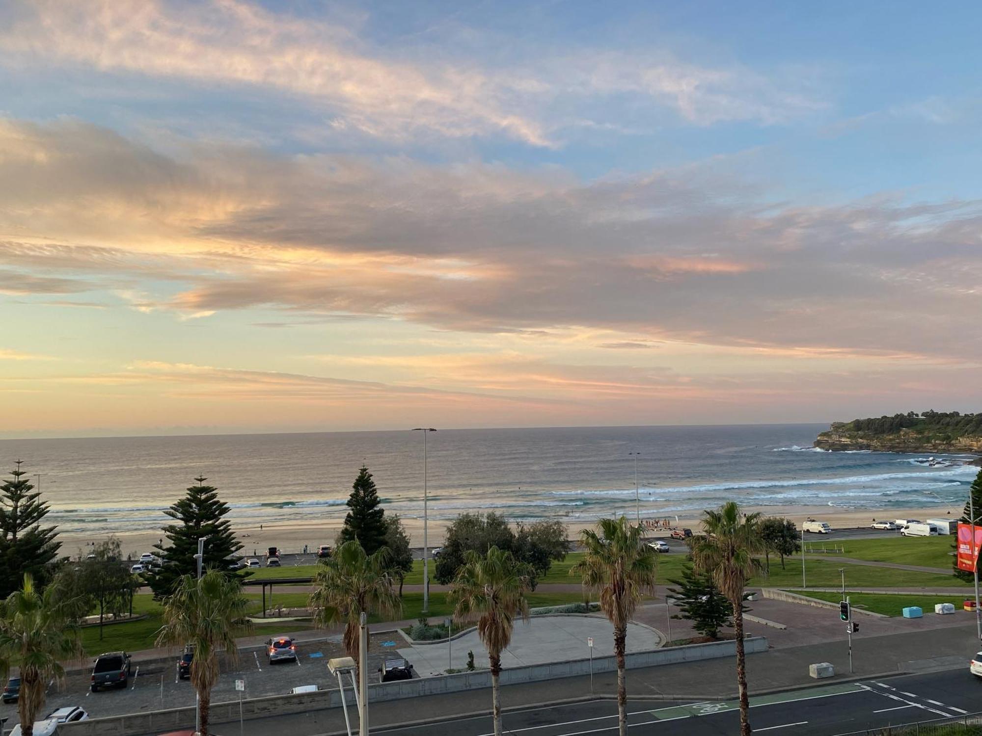 Bondi Beach Waves Beachfront Apartment سيدني المظهر الخارجي الصورة